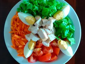 Ensalada De Pollo Chica