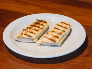 Panini De Calabresa Y Queso