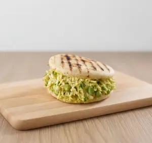 Arepa reina pepiada