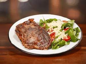 Ojo de Bife con guarnicion