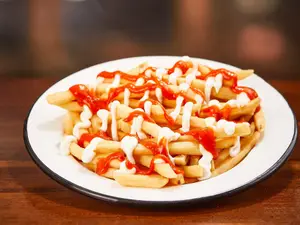 Papas alioli y brava