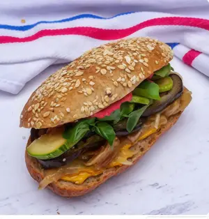 Sándwich vegan con onda