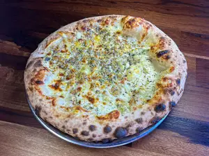 Pizza 4 Quesos