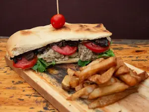 Sandwich pollo grille c/hongos