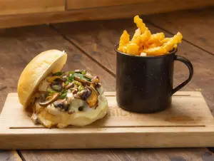 Hamburguesa porto con papas