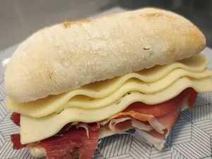Parma & queso
