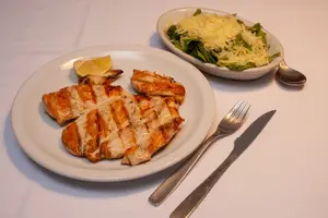 Pechuga de pollo grillada