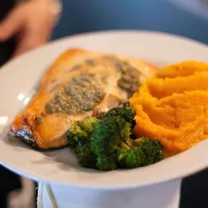 Salmón Grille