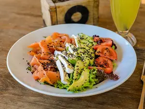 Ensalada de salmón