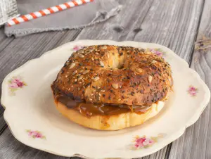 Bagel con dulce de leche