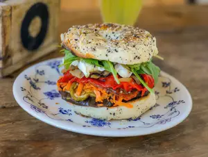 Veggie bagel