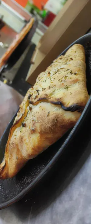 Calzone napolitano