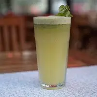 Limonada con menta