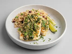 Salmón, coliflor asada y lima