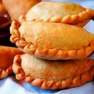 Docena de empanadas fritas