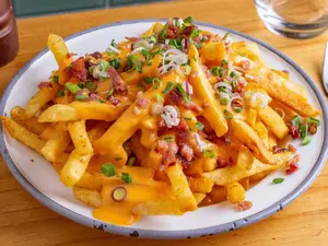 Papas cheddar and bacon