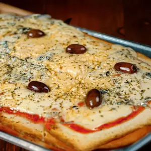 Pizza Provolone