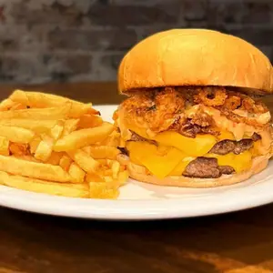 Onion bbk + papas + gaseosa