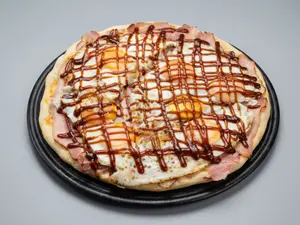 Pizza americana grande