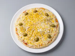 Pizza muzzarella con huevo