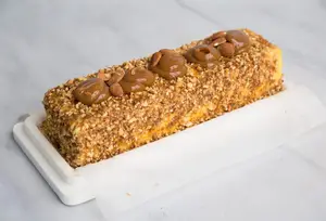 Postre helado almendrado (10 a 12 porciones)