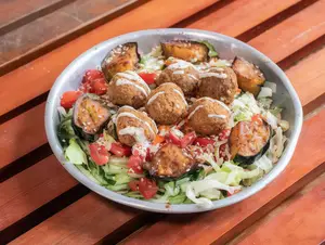Ensalada de falafel - vegano