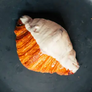 Croissant De Frutos Rojos