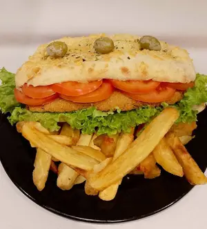 Sándwich De Milanesa + Papas Fritas