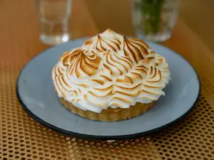 Lemon pie