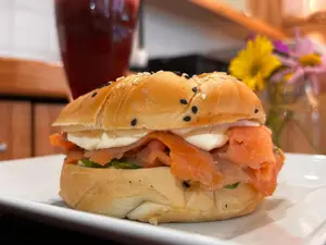 Tostón de salmón ahumado