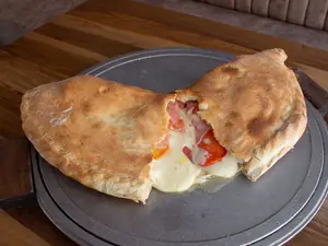Calzone napolitano