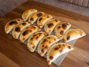 Docena de empanadas a elección