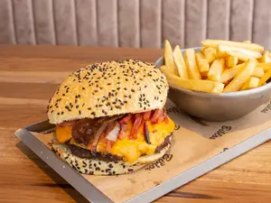 Hamburguesa Casera Cheddar