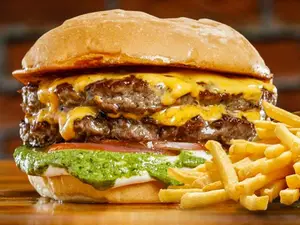 Pesto doble sin tacc + papas