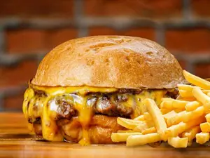 Cheese simple sin tacc + papas