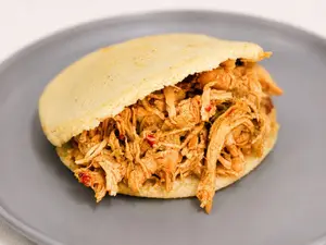 Arepa de Pollo