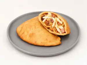 Empanada de Gordon Blue