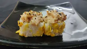 Crispysalmón roll (8 unidades)
