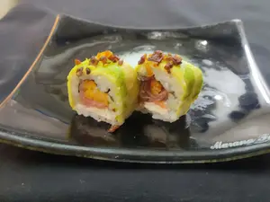 Onionavocado roll (8 unidades)