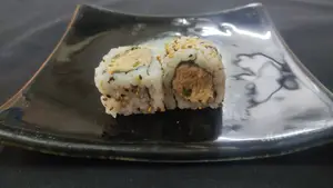 Tuna roll (8 unidades)