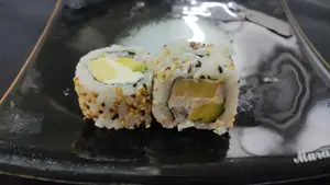 Vegetariano roll (8 unidades)