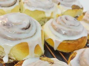Rolls de canela (1 unidad)
