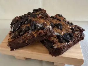 Brownie con oreo