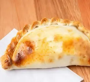 Empanada de carne a cuchillo