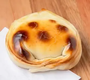 Empanada de jamón y queso
