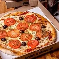Pizza napolitana con jamón