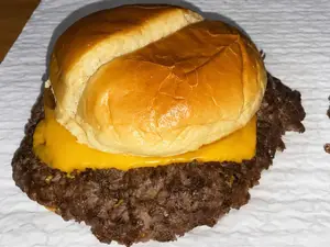 Cheddar doble + papas