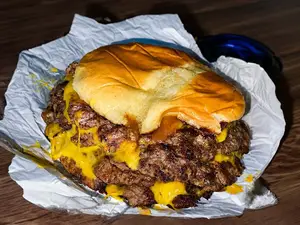 Cheddar simple + papas