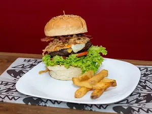 Hamb leñadora + fritas