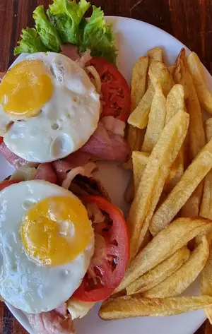 Pizzanesa cece + fritas